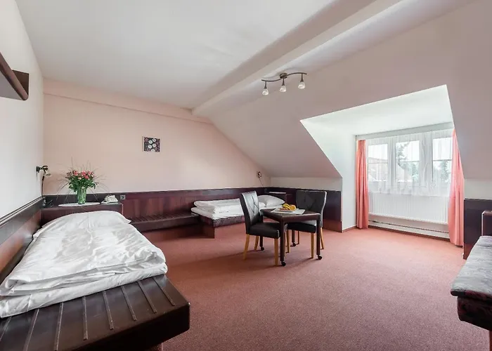 Floret Hotel Průhonice