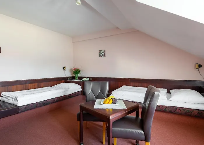 Floret Hotel 3*