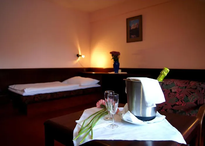 Floret 3* Průhonice