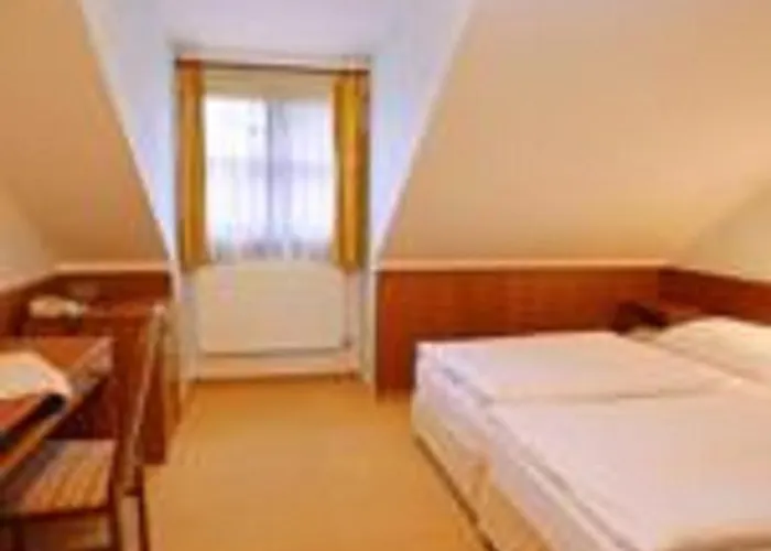 Floret Hotel